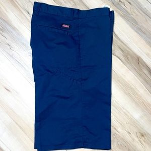 Dickies shorts size 32